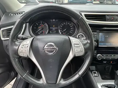 Nissan Qashqai 2015 - 16500 EUR, 120056 km - AUTO.MOTO.pt - 120056km - foto 13 de 22