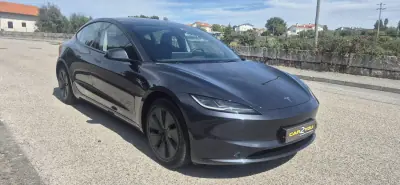 Tesla Model 3 2025 - 39750 EUR, 35000 km - 35000km - foto 1 de 21