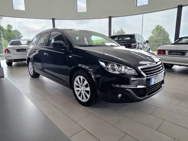 Peugeot 308 SW 2016 - 8990 EUR, 150869 km - AUTO.MOTO.pt - 150869km - foto 9 de 31