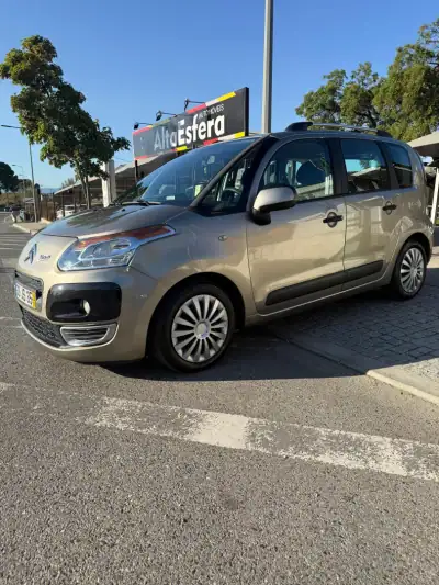 Citroën C3 Picasso 2010 - 10900 EUR, 187511 km - AUTO.MOTO.pt - 187511km - foto 2 de 31