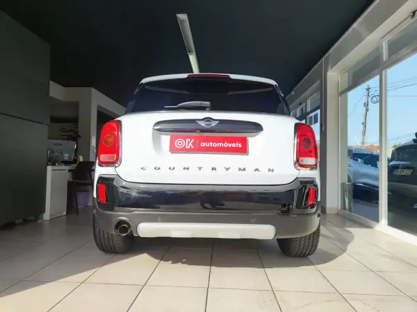 MINI Countryman 2018 - 19990 EUR, 84000 km - AUTO.MOTO.pt - 84000km - foto 8 de 37