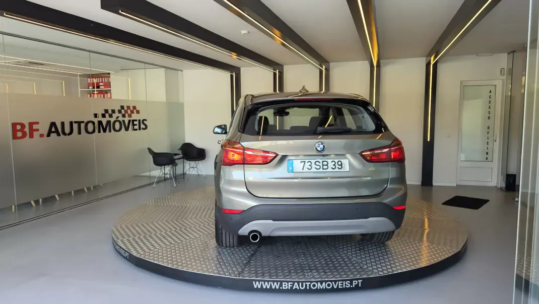 BMW X1 2016 - 22500 EUR, 76896 km - AUTO.MOTO.pt - 76896km - foto 17 de 61