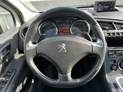 Peugeot 3008 2014 - 8900 EUR, 220000 km - AUTO.MOTO.pt - 220000km - foto 32 de 62