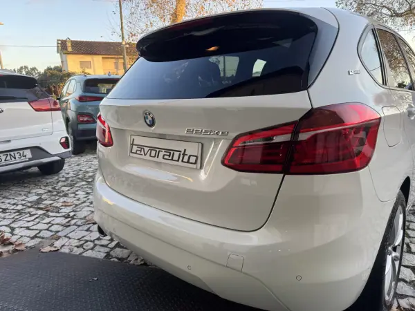 BMW 225xe Active Tourer 2018 - 18900 EUR, 68000 km - AUTO.MOTO.pt - 68000km - foto 36 de 52