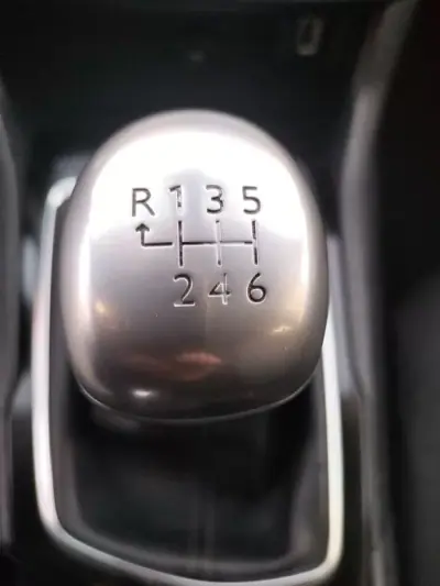 Peugeot 308 SW 2020 - 10990 EUR, 139592 km - AUTO.MOTO.pt - 139592km - foto 40 de 49