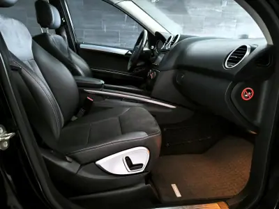 Mercedes-Benz ML 320 2006 - 13950 EUR, 273000 km - AUTO.MOTO.pt - 273000km - foto 23 de 39