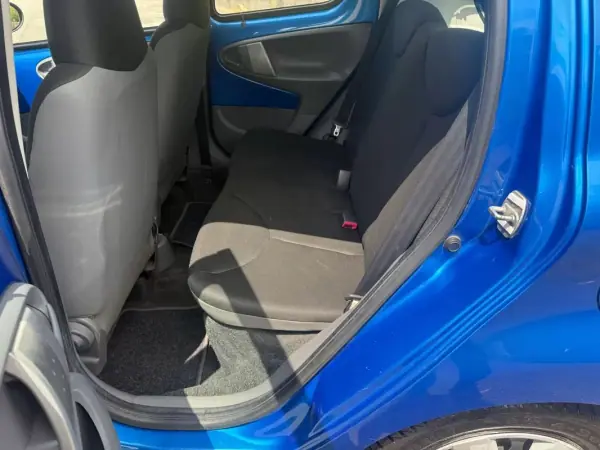 Toyota Aygo 2010 - 5490 EUR, 149000 km - AUTO.MOTO.pt - 149000km - foto 10 de 25