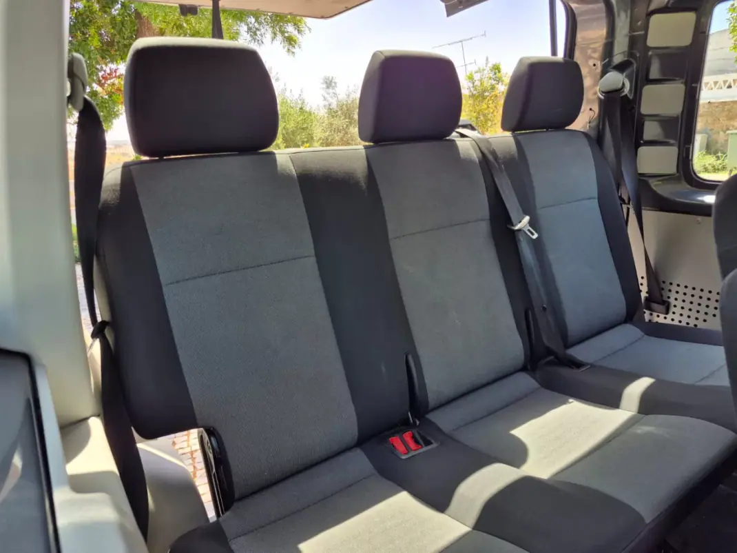 Volkswagen Transporter 2019 - 28750 EUR, 190404 km - 190404km - foto 19 de 22