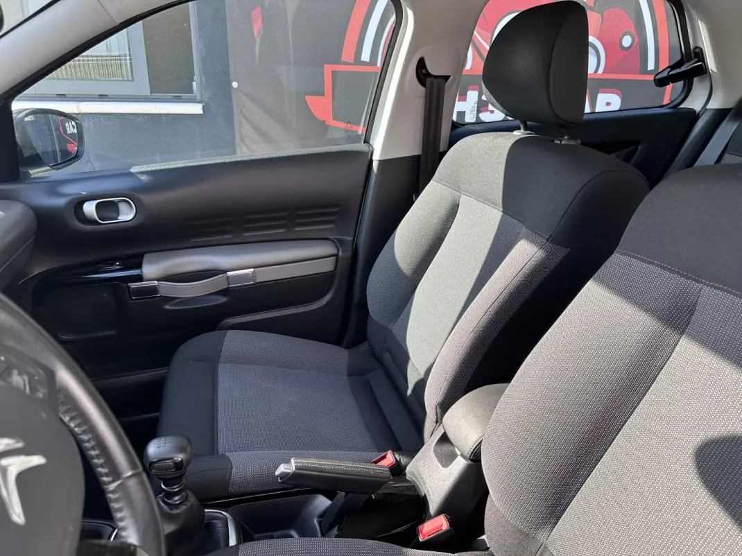 Citroën C4 Cactus 2020 - 11900 EUR, 150000 km - AUTO.MOTO.pt - 150000km - foto 25 de 37