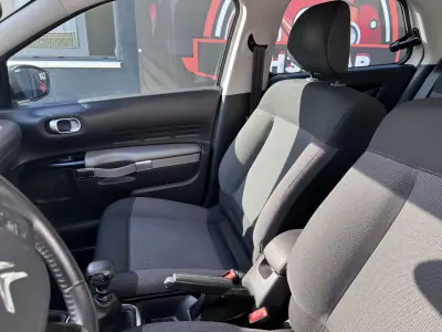 Citroën C4 Cactus 2020 - 11900 EUR, 150000 km - AUTO.MOTO.pt - 150000km - foto 25 de 37