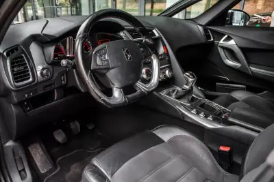 DS DS5 2015 - 8450 EUR, 237267 km - AUTO.MOTO.pt - 237267km - foto 24 de 41