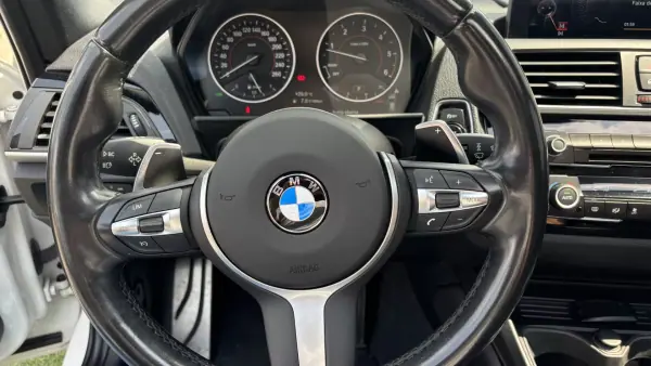 BMW 120 2016 - 21500 EUR, 143000 km - AUTO.MOTO.pt - 143000km - foto 6 de 15