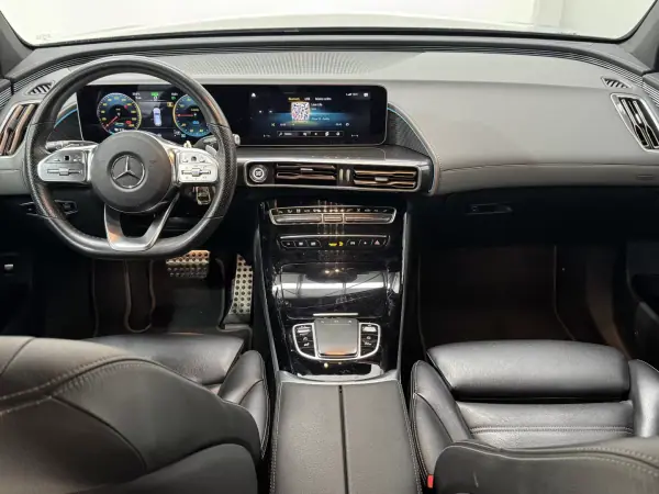 Mercedes-Benz EQC 400 2020 - 33990 EUR, 130000 km - AUTO.MOTO.pt - 130000km - foto 25 de 39