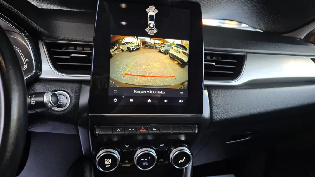 Renault Captur 2021 - 18500 EUR, 53600 km - AUTO.MOTO.pt - 53600km - foto 18 de 22