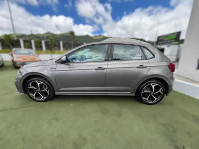 Volkswagen Polo 2021 - 18990 EUR, 71185 km - AUTO.MOTO.pt - 71185km - foto 8 de 14