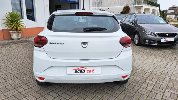Dacia Sandero 2021 - 12900 EUR, 82644 km - AUTO.MOTO.pt - 82644km - foto 8 de 29