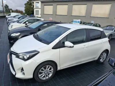 Toyota Yaris 2016 - 12950 EUR, 119678 km - AUTO.MOTO.pt - 119678km - foto 5 de 15