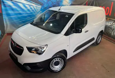 Opel COMBO 2023 - 16899 EUR, 23000 km - 23000km - foto 6 de 38