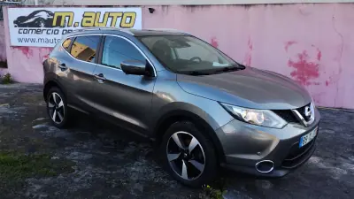 Nissan Qashqai 2017 - 15999 EUR, 139999 km - AUTO.MOTO.pt - 139999km - foto 2 de 34