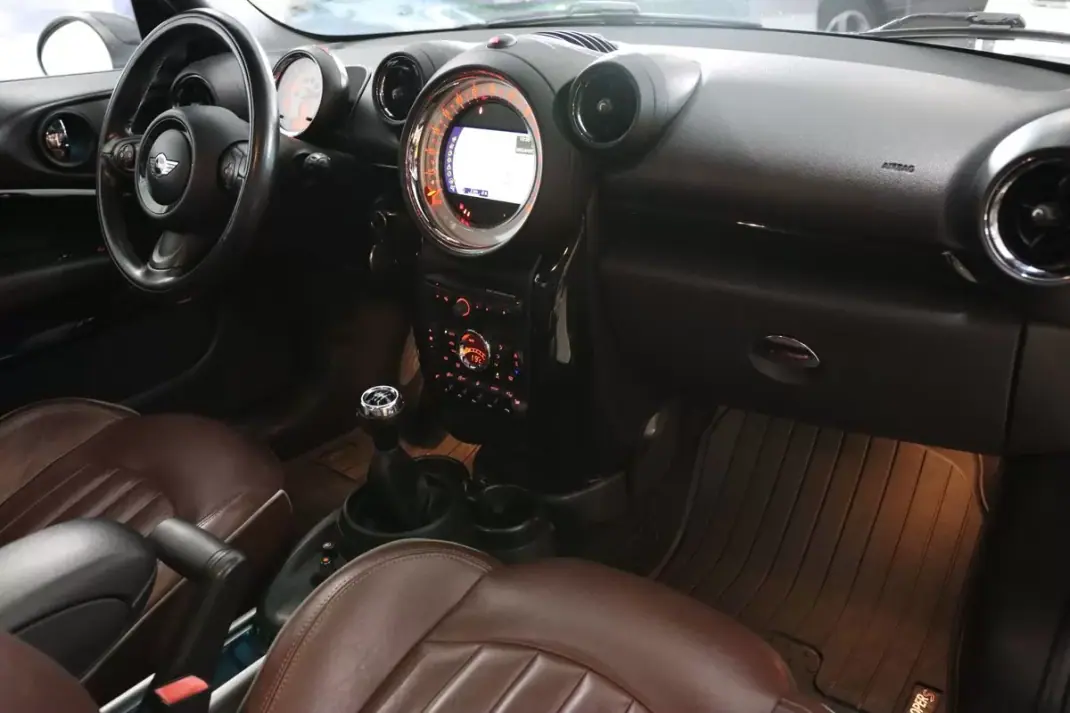 MINI Paceman 2015 - 15900 EUR, 178675 km - AUTO.MOTO.pt - 178675km - foto 20 de 25