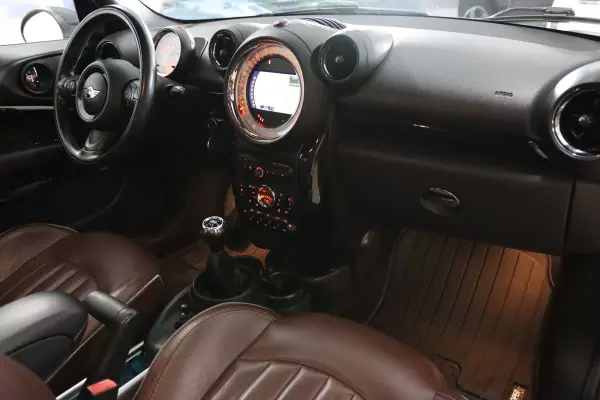 MINI Paceman 2015 - 15900 EUR, 178675 km - AUTO.MOTO.pt - 178675km - foto 20 de 25