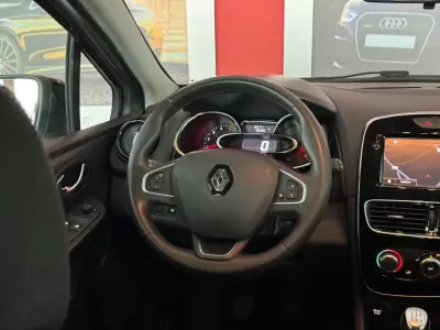 Renault Clio 2017 - 11990 EUR, 103171 km - AUTO.MOTO.pt - 103171km - foto 19 de 20