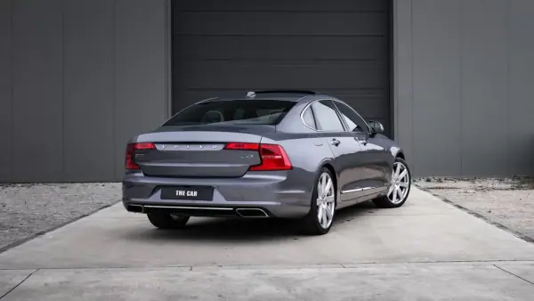 Volvo S90 2016 - 24750 EUR, 266000 km - AUTO.MOTO.pt - 266000km - foto 10 de 50