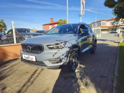 Volvo XC 40 2020 — foto 3 de 12