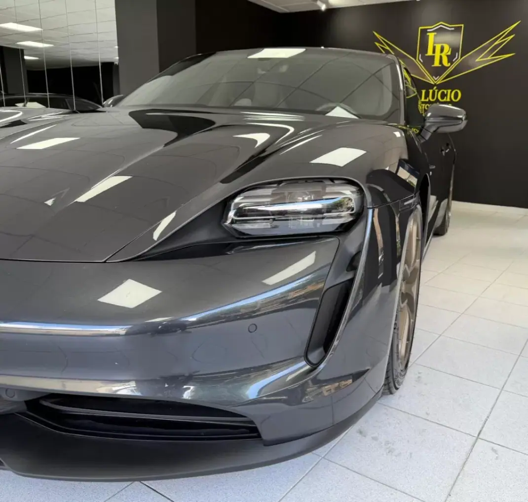 Porsche Taycan 2023 - 69000 EUR, 84534 km - AUTO.MOTO.pt - 84534km - foto 7 de 39
