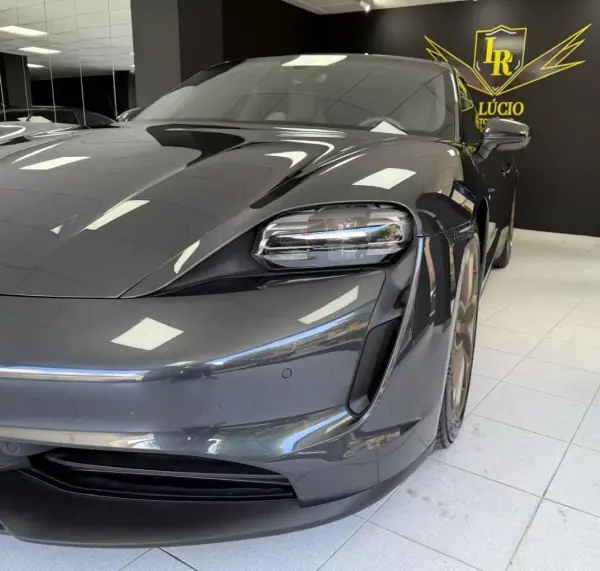 Porsche Taycan 2023 - 69000 EUR, 84534 km - AUTO.MOTO.pt - 84534km - foto 7 de 39