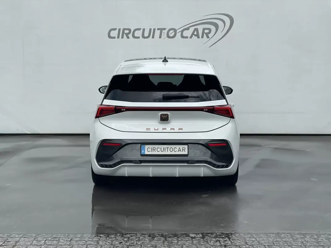 Cupra Born 2022 - 23495 EUR, 49504 km - AUTO.MOTO.pt - 49504km - foto 11 de 37