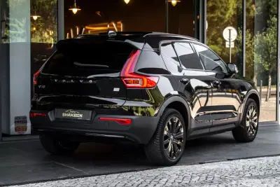 Volvo XC 40 2023 - 31850 EUR, 84500 km - AUTO.MOTO.pt - 84500km - foto 4 de 43