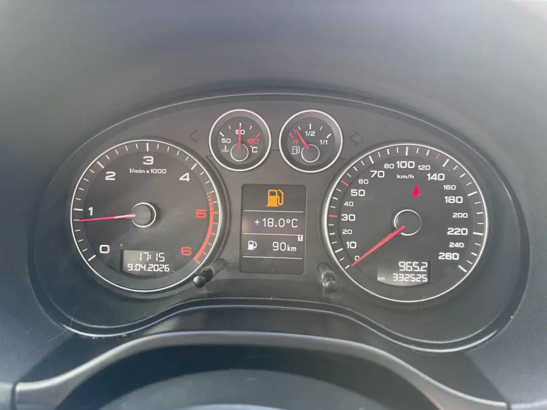 Audi A3 Sportback 2009 - 6500 EUR, 330000 km - AUTO.MOTO.pt - 330000km - foto 15 de 35