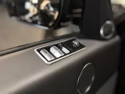 Land Rover Range Rover Sport 2019 - 41990 EUR, 149100 km - 149100km - foto 13 de 26