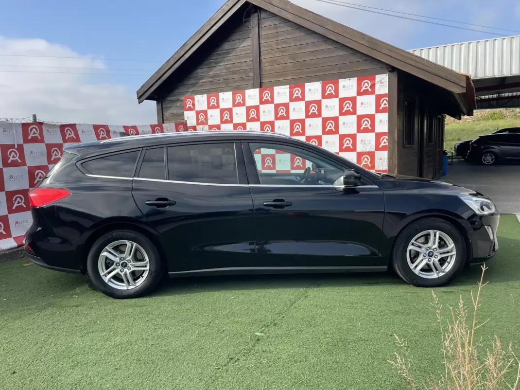 Ford Focus SW 2019 - 13990 EUR, 158295 km - AUTO.MOTO.pt - 158295km - foto 2 de 20