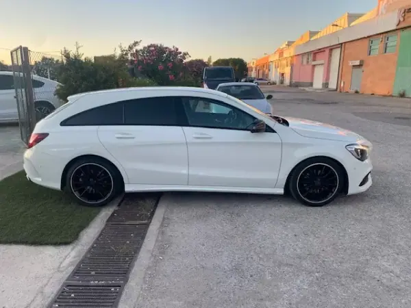 Mercedes-Benz CLA 200 2017 - 22990 EUR, 145650 km - AUTO.MOTO.pt - 145650km - foto 4 de 20