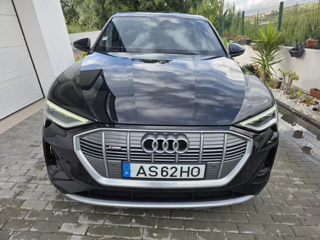 Audi e-tron 2022 - 31750 EUR, 115000 km - AUTO.MOTO.pt - 115000km - foto 28 de 73