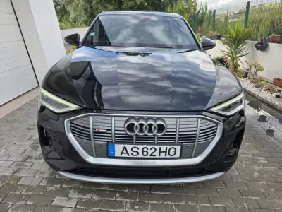 Audi e-tron 2022 - 31750 EUR, 115000 km - AUTO.MOTO.pt - 115000km - foto 28 de 73