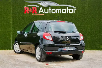 Renault Clio 2009 - 5750 EUR, 197000 km - AUTO.MOTO.pt - 197000km - foto 2 de 16