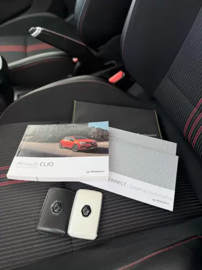 Renault Clio 2020 - 16950 EUR, 98000 km - AUTO.MOTO.pt - 98000km - foto 31 de 31