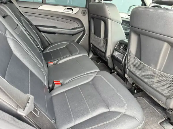 Mercedes-Benz ML 250 2012 - 24850 EUR, 179926 km - AUTO.MOTO.pt - 179926km - foto 16 de 31