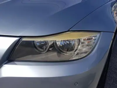 BMW 318 2011 - 10750 EUR, 300000 km - AUTO.MOTO.pt - 300000km - foto 4 de 42