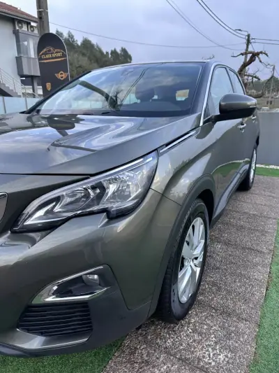 Peugeot 3008 2019 - 13900 EUR, 180000 km - AUTO.MOTO.pt - 180000km - foto 7 de 45