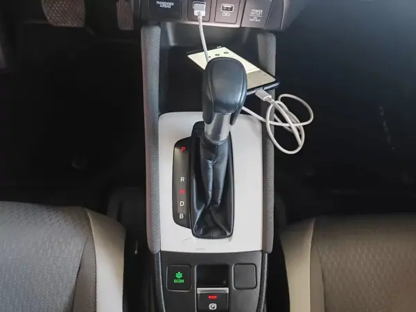 Honda Jazz Crosstar Hybrid 2020 - 21900 EUR, 20000 km - AUTO.MOTO.pt - 20000km - foto 34 de 36