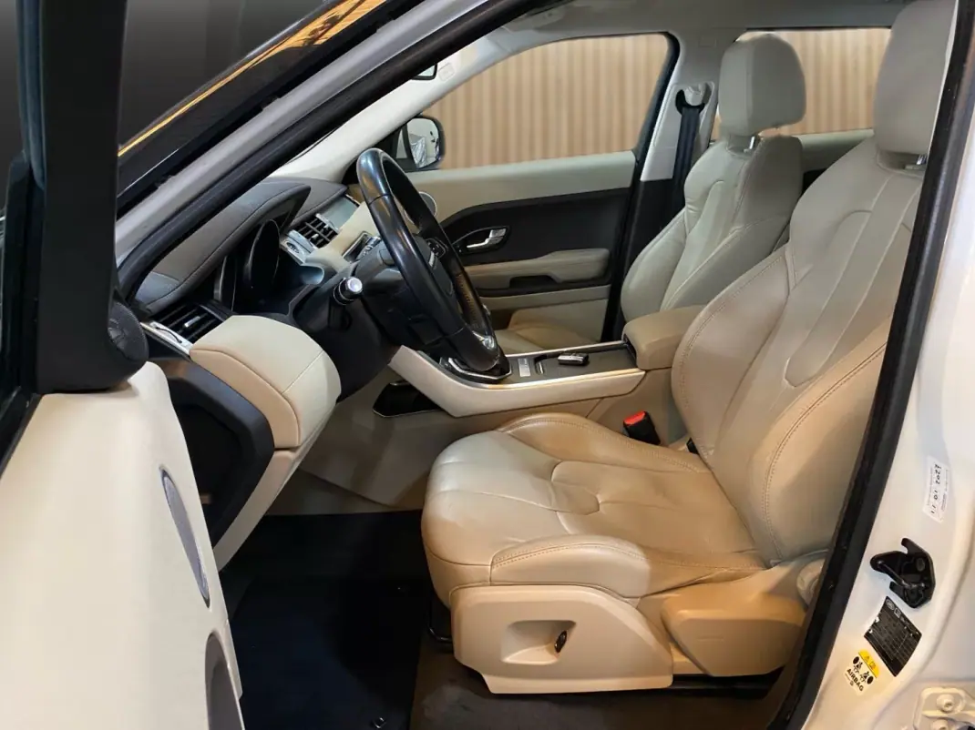 Land Rover Range Rover Evoque 2013 - 17950 EUR, 235847 km - 235847km - foto 7 de 20