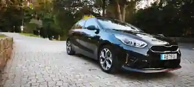 Kia Ceed 2020 - 13800 EUR, 53000 km - 53000km - foto 3 de 12