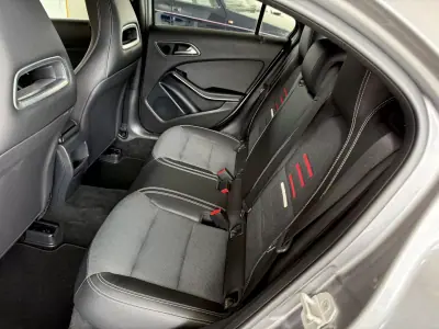Mercedes-Benz A 180 2015 - 15999 EUR, 219500 km - AUTO.MOTO.pt - 219500km - foto 61 de 110