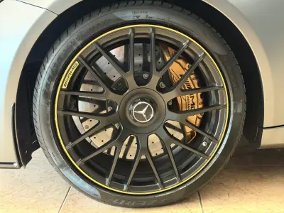Mercedes-Benz C 63 AMG 2018 - 79990 EUR, 35000 km - AUTO.MOTO.pt - 35000km - foto 7 de 18