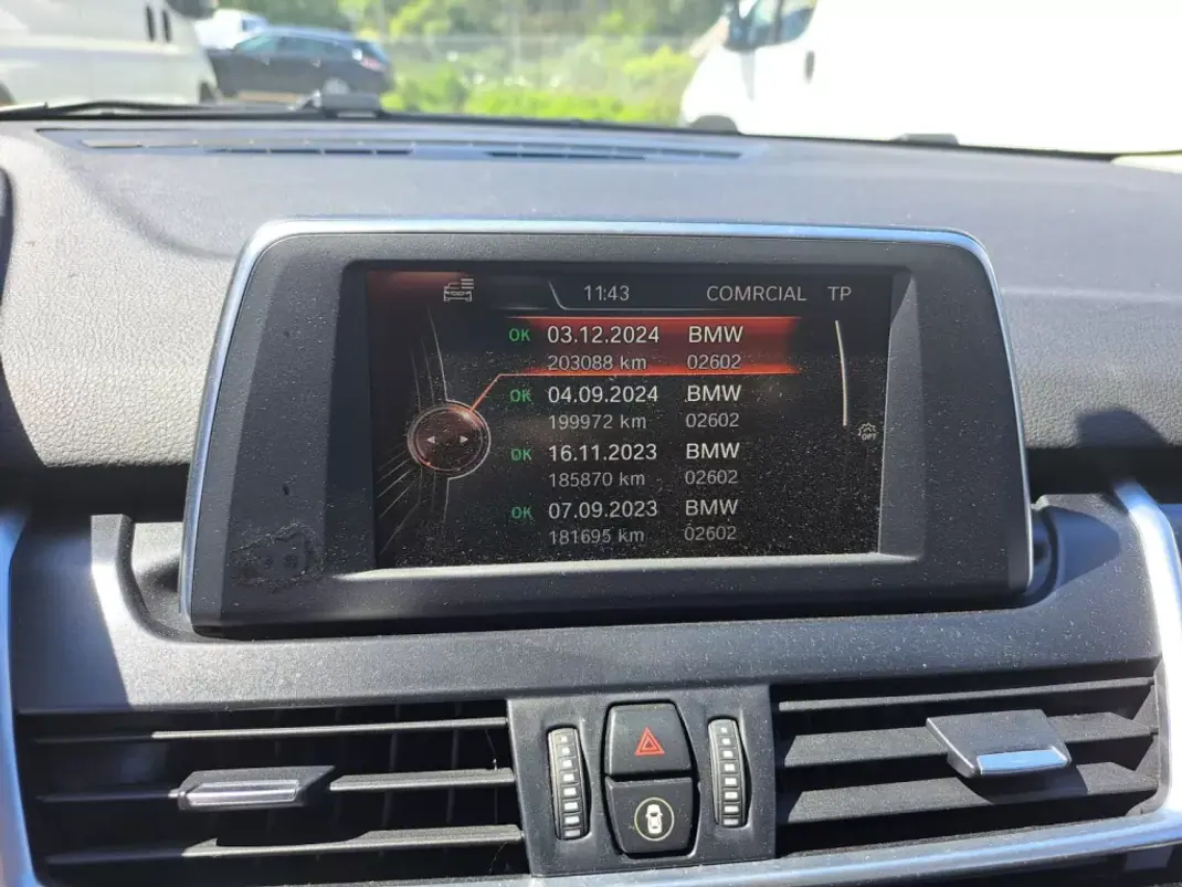 BMW 218 Active Tourer 2015 - 15950 EUR, 206206 km - 206206km - foto 8 de 21