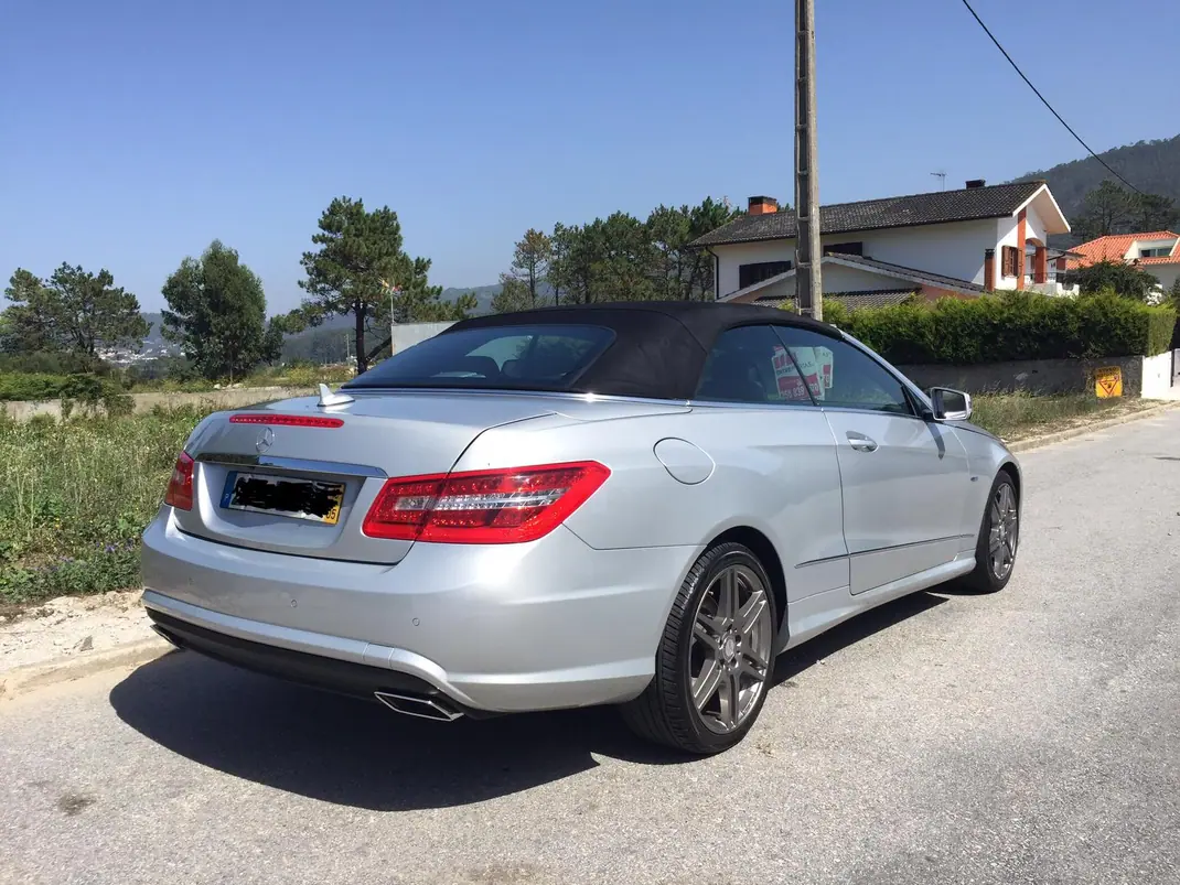 Mercedes-Benz E 250 2010 - 23000 EUR, 212000 km - AUTO.MOTO.pt - 212000km - foto 14 de 20